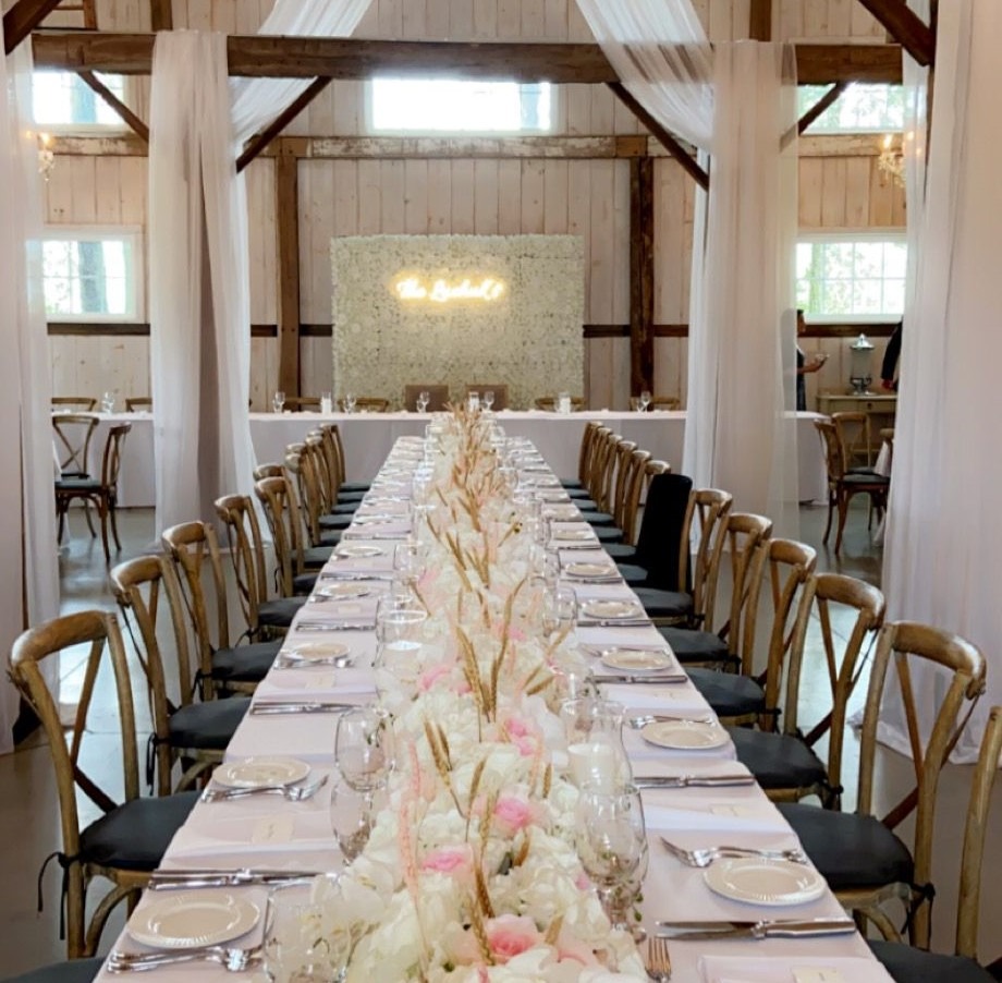 White-Table-Weddings-Décor-Rental-in-Markham