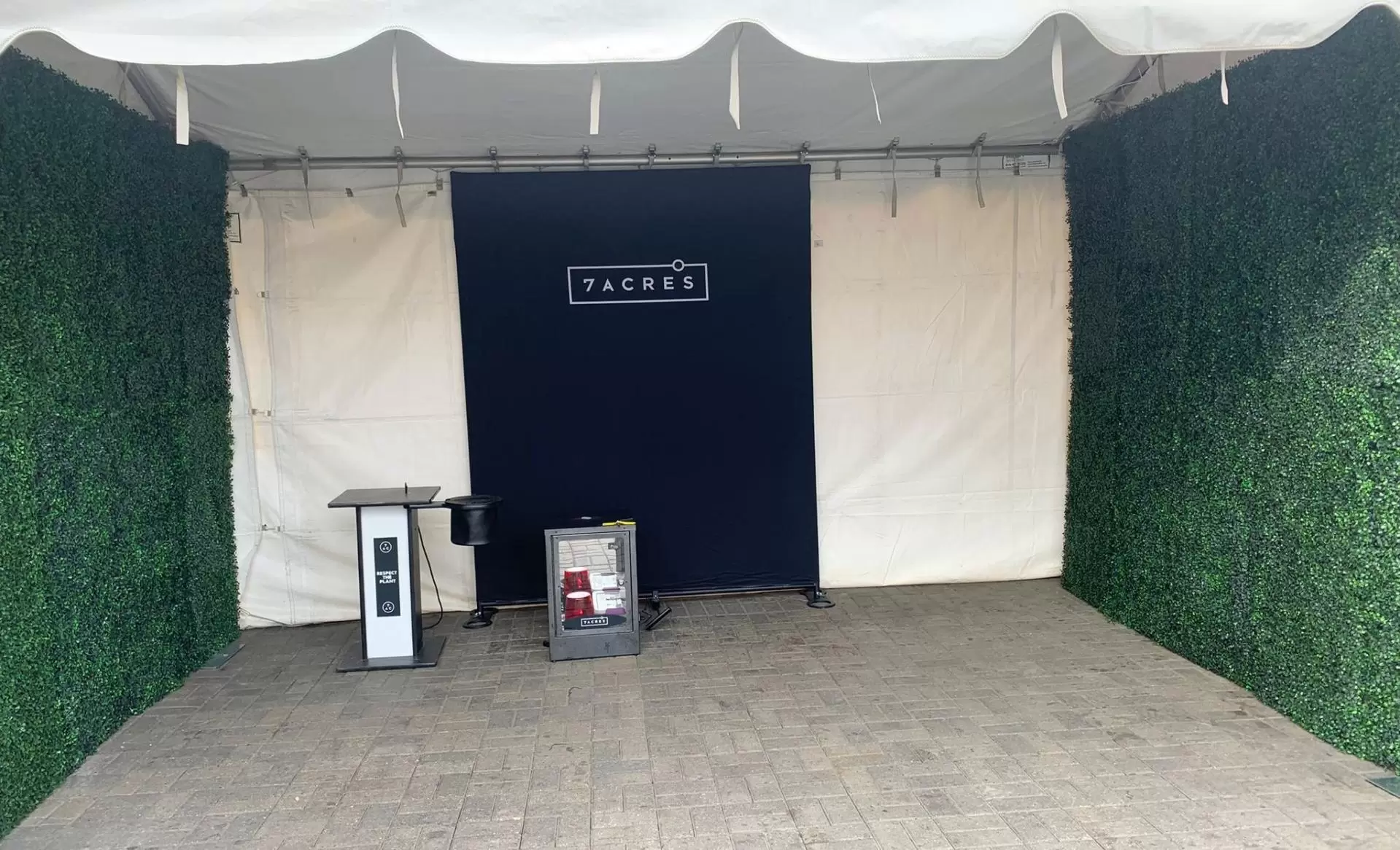 Corporate Markham Flower Wall Rental Rent Markham Green Grass Backdrop for Corporate Events